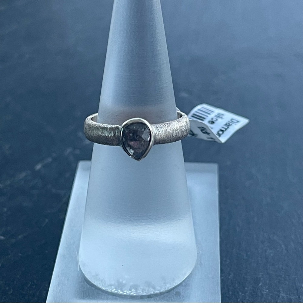 Elegant One of a kind Sterling Silver 925 Rose cut diamond size 5.5